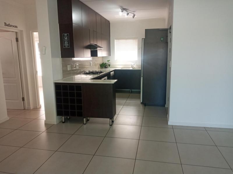 To Let 3 Bedroom Property for Rent in Somerset West Western Cape